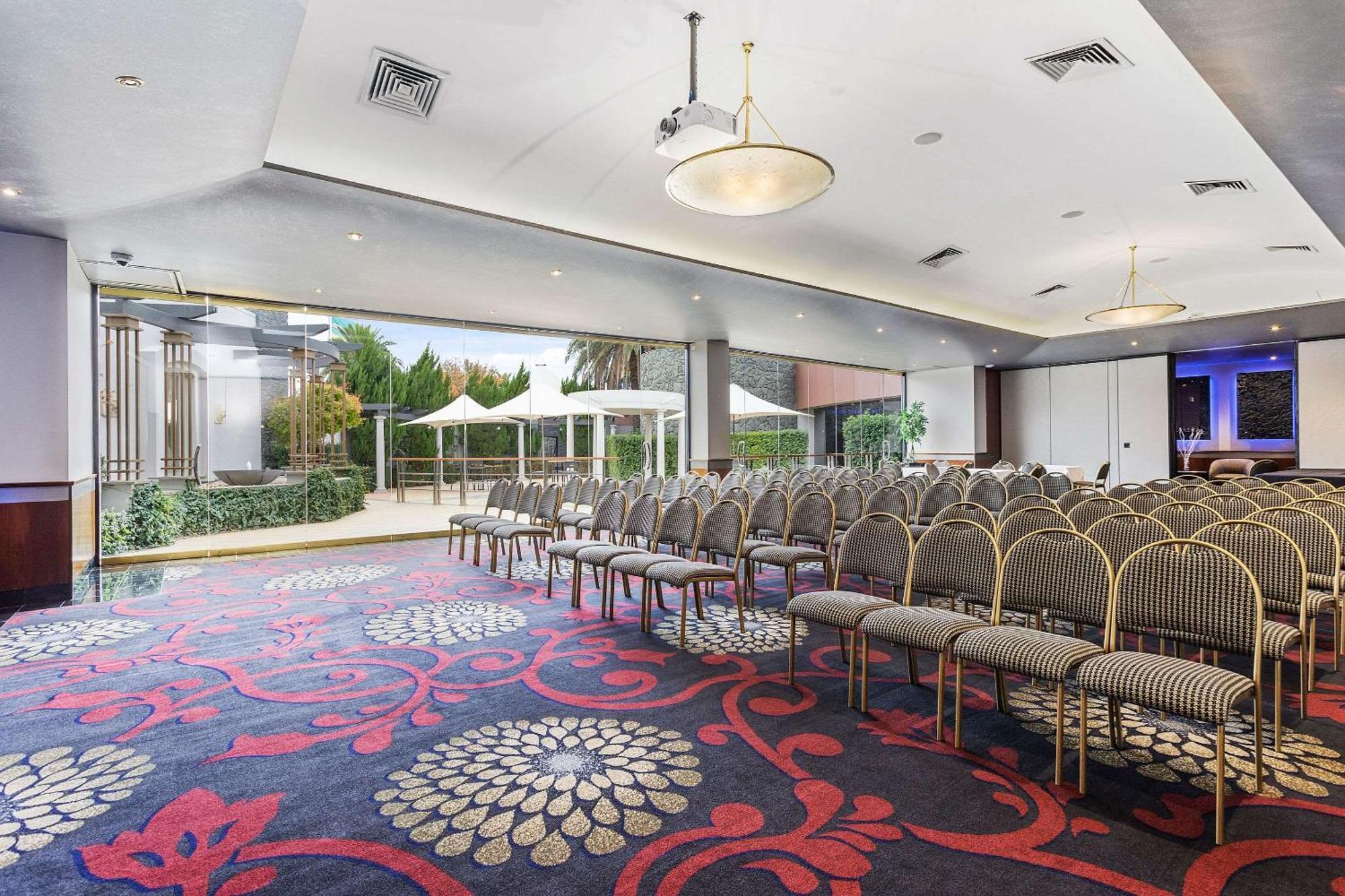 Quality Hotel Taylors Lakes Luaran gambar