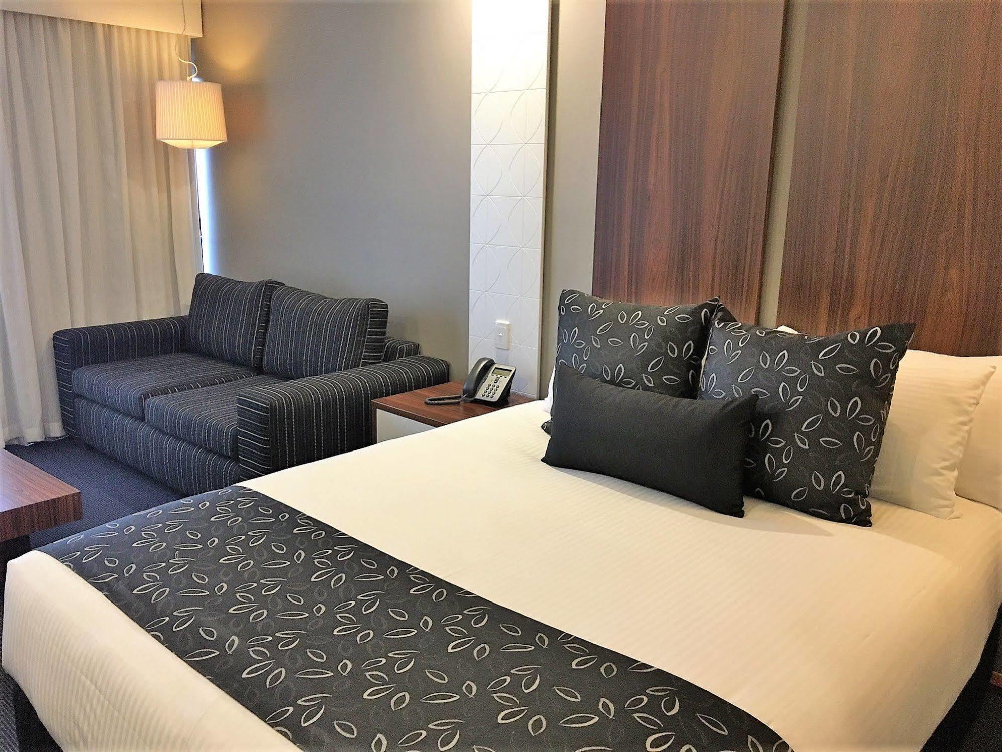 Quality Hotel Taylors Lakes Luaran gambar